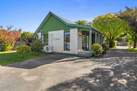 Photo of property in 137 Hawthornden Road, Avonhead, Christchurch, 8042