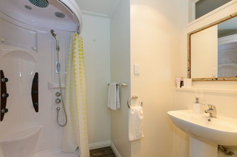 Photo of property in 184 Fitzherbert Avenue, West End, Palmerston North, 4410