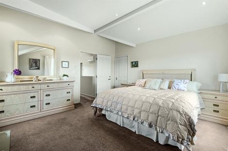 Photo of property in 42 Hart Road, Hauraki, Auckland, 0622