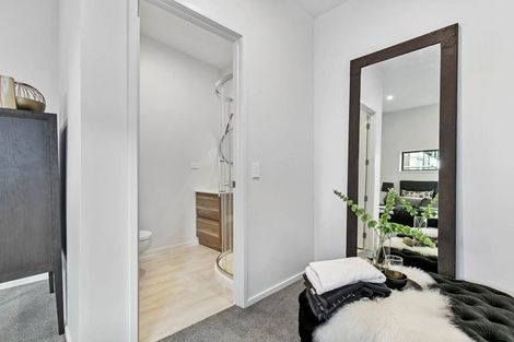 Photo of property in 14b Ropata Avenue, Point England, Auckland, 1072