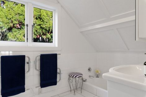 Photo of property in 367b Titirangi Road, Titirangi, Auckland, 0604