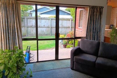 Photo of property in 4 Aztec Place, Redwood, Christchurch, 8051