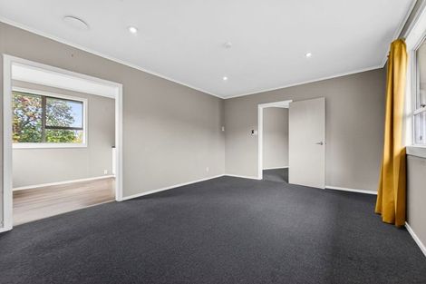 Photo of property in 37 Bruce Road, Glenfield, Auckland, 0629