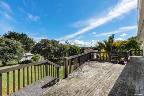 Photo of property in 25 Midgley Road, West Harbour, Auckland, 0618