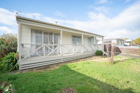Photo of property in 25a Rosedale Crescent, Cloverlea, Palmerston North, 4412
