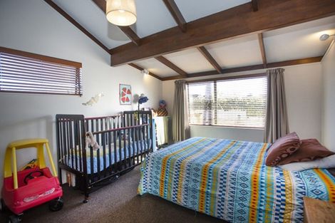 Photo of property in 215a Kiwi Road, Whangamata, 3620