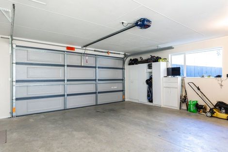 Photo of property in 8 Whitby Close, Waikawa, Picton, 7220