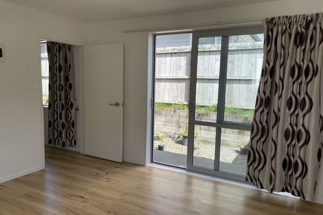 Photo of property in 3 Tuangi Street, Long Bay, Auckland, 0630