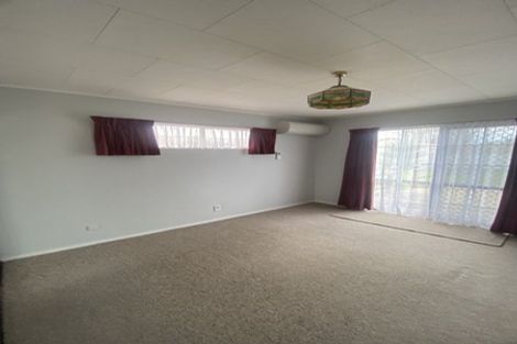 Photo of property in 10 Broadbelt Grove, Levin, 5510