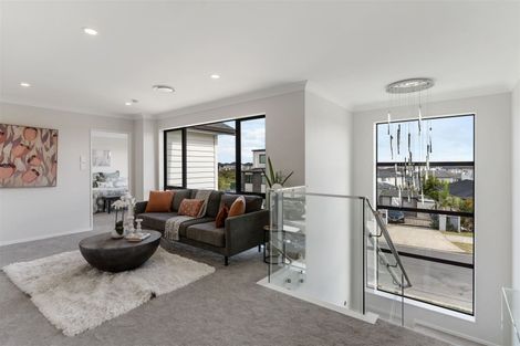 Photo of property in 44 Drumbuoy Drive, Flat Bush, Auckland, 2019