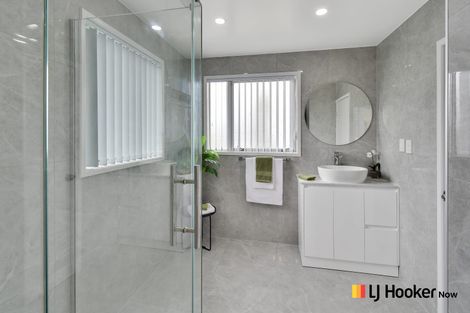 Photo of property in 5 Carbery Place, Manurewa, Auckland, 2102