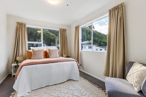 Photo of property in 193 Broderick Road, Johnsonville, Wellington, 6037