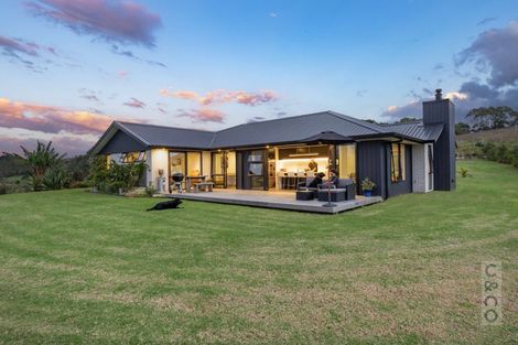 Photo of property in 225b Amreins Road, Taupaki, 0782