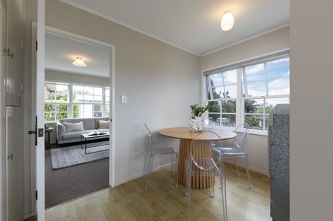 Photo of property in 2/68a Sturges Road, Henderson, Auckland, 0612