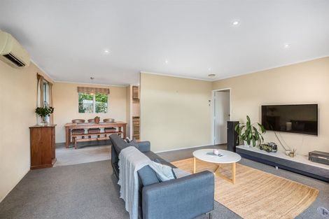 Photo of property in 18 Toporoa View, Ascot Park, Porirua, 5024