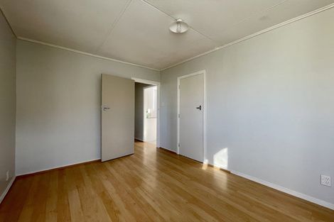 Photo of property in 51 Woodglen Road, Glen Eden, Auckland, 0602