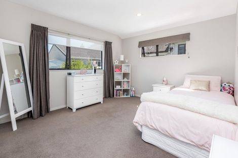 Photo of property in 23c Lexington Drive, Botany Downs, Auckland, 2010