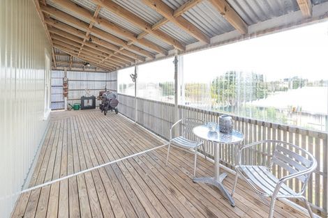 Photo of property in 21 Ruapehu Street, Castlecliff, Whanganui, 4501