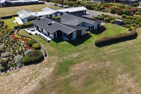 Photo of property in 30 Karapoto Lane, Rainbow Point, Taupo, 3330