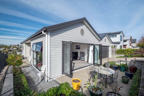 Photo of property in 16 Westerley Place, Long Bay, Auckland, 0630