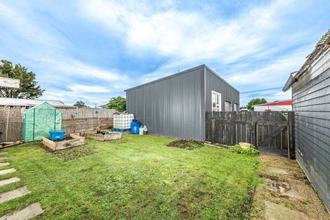 Photo of property in 51 Hussey Street, Waverley, 4510