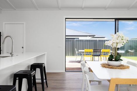 Photo of property in 5 Wai Whatu Street, Meeanee, Napier, 4110