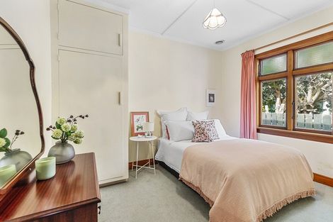 Photo of property in 8 Strathavon Road, Miramar, Wellington, 6022