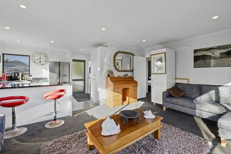 Photo of property in 142 Seaview Road, Westown, New Plymouth, 4310