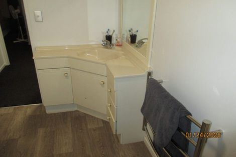 Photo of property in 15a Muscat Place, Henderson, Auckland, 0612