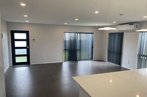 Photo of property in 1/25 Kennington Drive, Clendon Park, Auckland, 2103