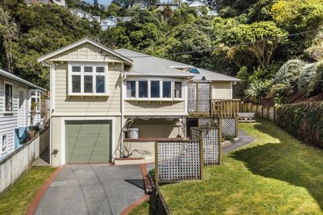 Photo of property in 30 Rodrigo Road, Kilbirnie, Wellington, 6022