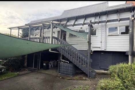 Photo of property in 2/9 Abbeygate Street, Birkdale, Auckland, 0626