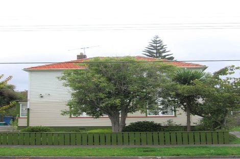 Photo of property in 32 Milne Crescent, Taita, Lower Hutt, 5011