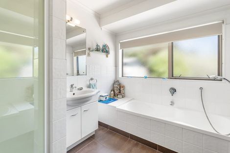 Photo of property in 14 Lowburn Avenue, Waipu, 0510