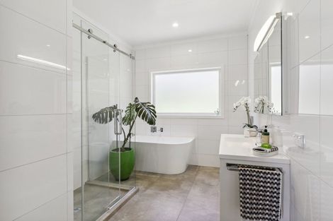 Photo of property in 2 Poona Street, Khandallah, Wellington, 6035