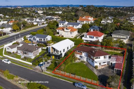 Photo of property in 4 Bank Street, Hillcrest, Auckland, 0627