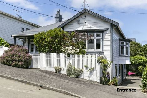 Photo of property in 3 Dover Street, Island Bay, Wellington, 6023