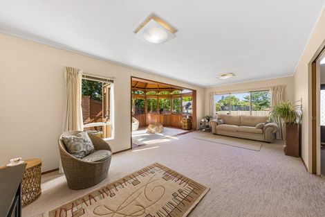 Photo of property in 1/29 Sutherland Road, Point Chevalier, Auckland, 1025