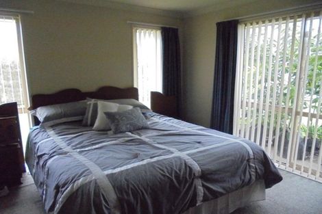 Photo of property in 42 Wiltshire Drive, Huntington, Hamilton, 3210