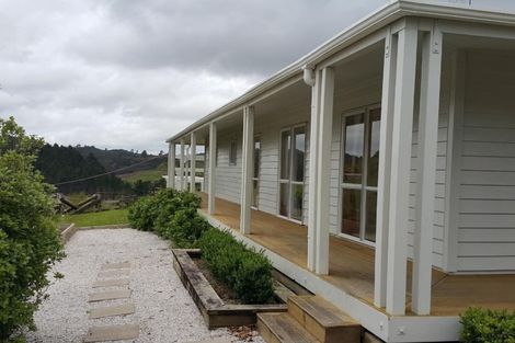 Photo of property in 118 Upper Orewa Road, Wainui, Silverdale, 0992