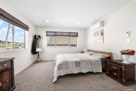 Photo of property in 16 Kaipuke Crescent, Gulf Harbour, Whangaparaoa, 0930