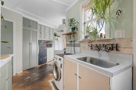 Photo of property in 100 South Road, Solway, Masterton, 5810