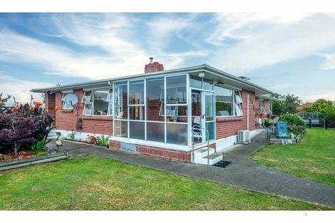 Photo of property in 1 Kennedy Crescent, Waimate, 7924