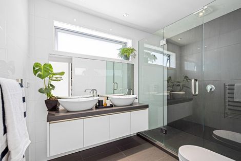 Photo of property in 61 Kewai Street, Omaha, 0986