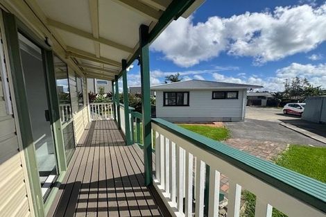 Photo of property in 21 Tranent Road, Mangere, Auckland, 2022
