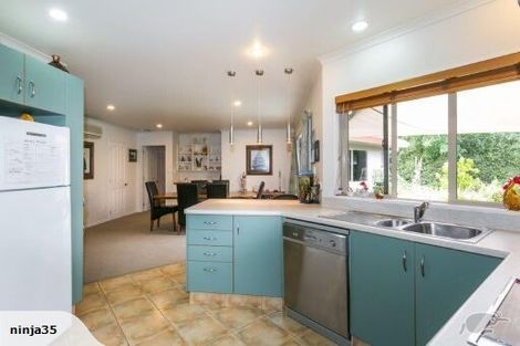 Photo of property in 28 Russell Robertson Drive, Havelock North, 4130