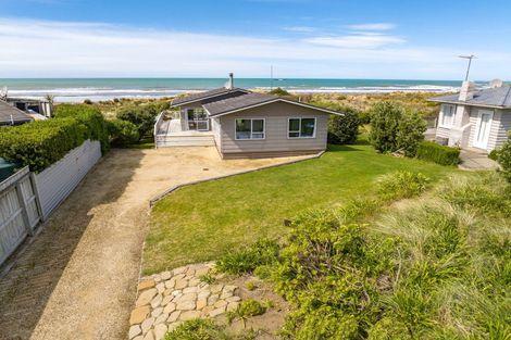 Photo of property in 49 Blue Pacific Parade, Riversdale Beach, Masterton, 5872