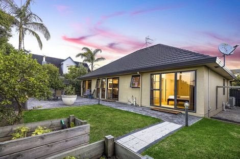 Photo of property in 5 Ruze Vida Drive, Massey, Auckland, 0614