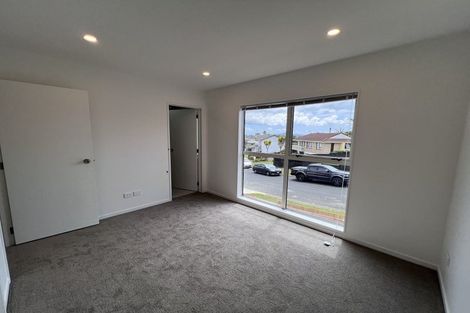 Photo of property in 9 Sheralee Place, Bucklands Beach, Auckland, 2014