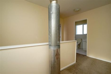 Photo of property in 1/1 Moana Avenue, Bayswater, Auckland, 0622